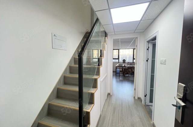 公寓 莲湖湾 精装 上下两层  可住可办公 随时看