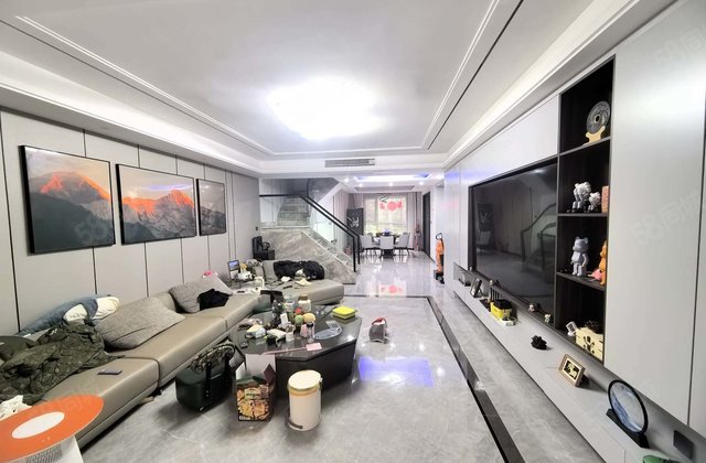 急售开发区东昌东校对过英伦花园一至二层别墅带院送车位送下负一