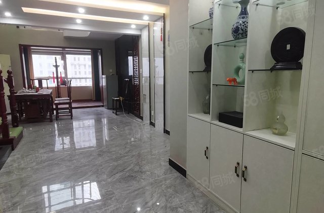 当代国际广场(商住楼) 商品房 交通便捷 精装可拎包入住