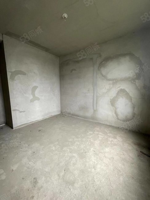 吉粮康郡3室2厅1卫118㎡南北48万