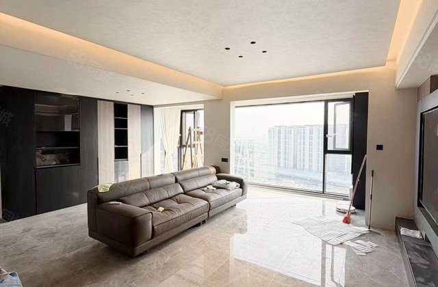 保利和颂4室2厅119.85㎡185万二手房图片