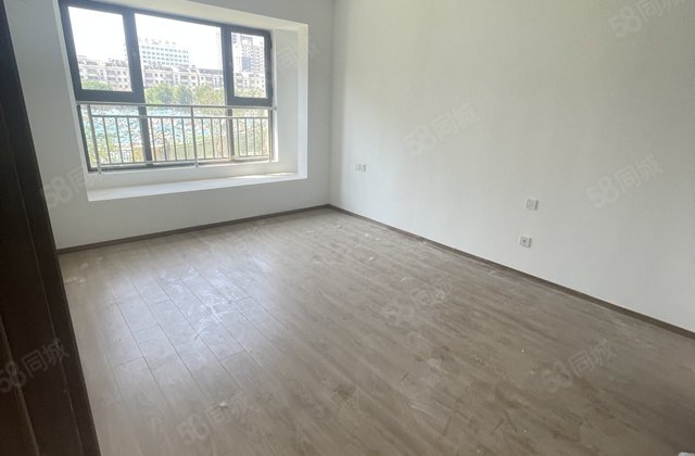 老文轩外国语一中新房未住东关瑞府3室