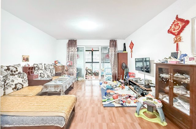 铂金时代4室2厅159㎡99.8万二手房图片