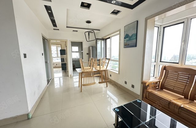 阿卡二期 精装三居 边户 采光好 带地下室 急售