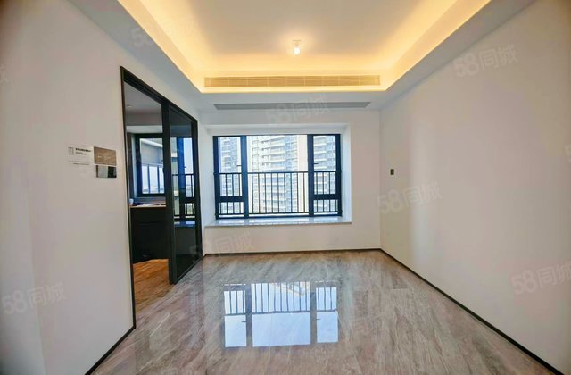 越秀大学星汇城4室2厅107.9㎡342万二手房图片