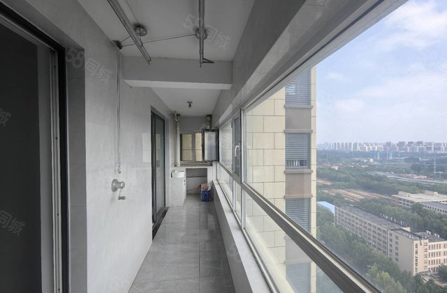 阿尔卡迪亚，带电梯 南北通透 高楼层采光充足 婚房精装