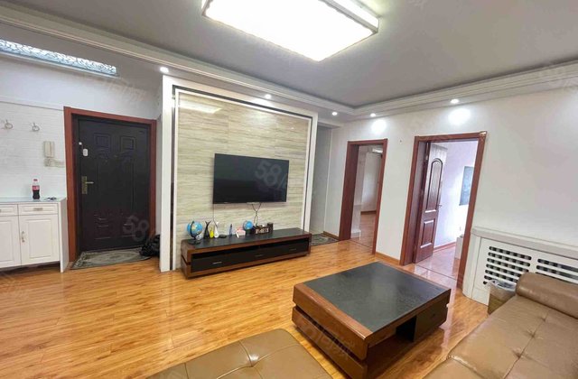 公园南邻 萃苑小区精装三室 送家具家电 停车方便启明