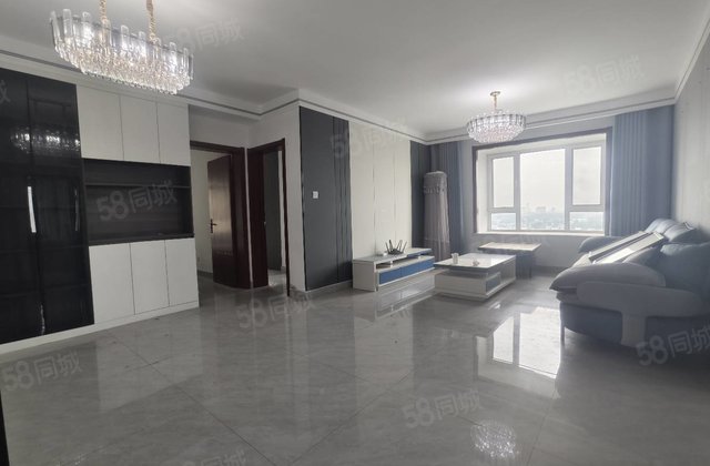 房东急售 精装修 送储藏室 诚心出 可以看 能过户 保证真实