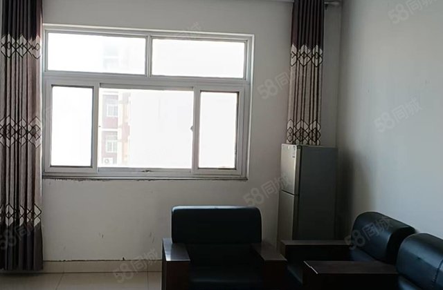 急售开发区滨河社区90平方两室，房东包过户！