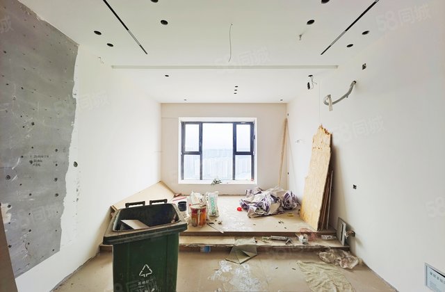 东亚京尊(东苑)1室0厅50.47㎡30万二手房图片