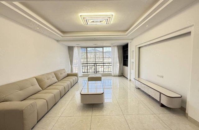 亚龙都市花园4室2厅141㎡66.8万二手房图片