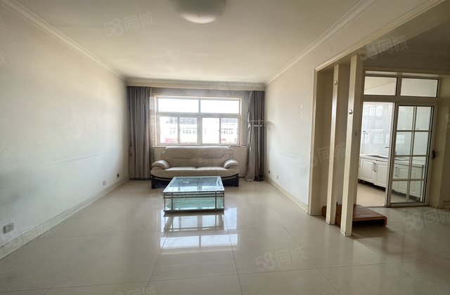 湖边 乐园小区 三室朝阳 均价4千多