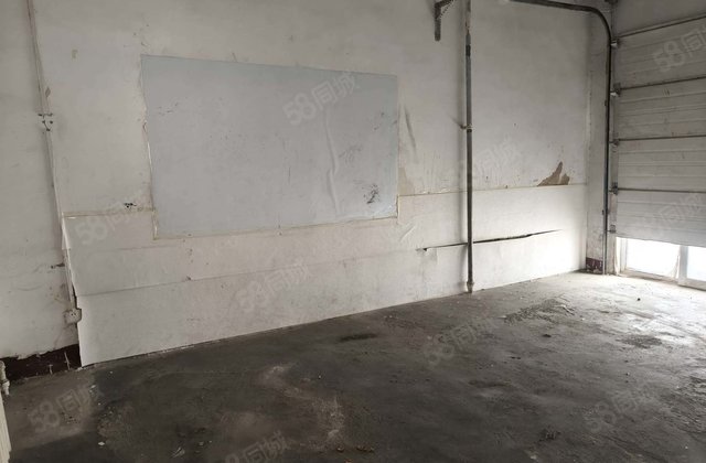 急售别墅东边户六室三厅四卫带车库免大税毛坯地上三层看房有钥匙