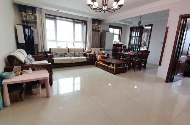 阳光实验 颐馨园二期 西边户 带车位 三室二卫 月亮湾D区