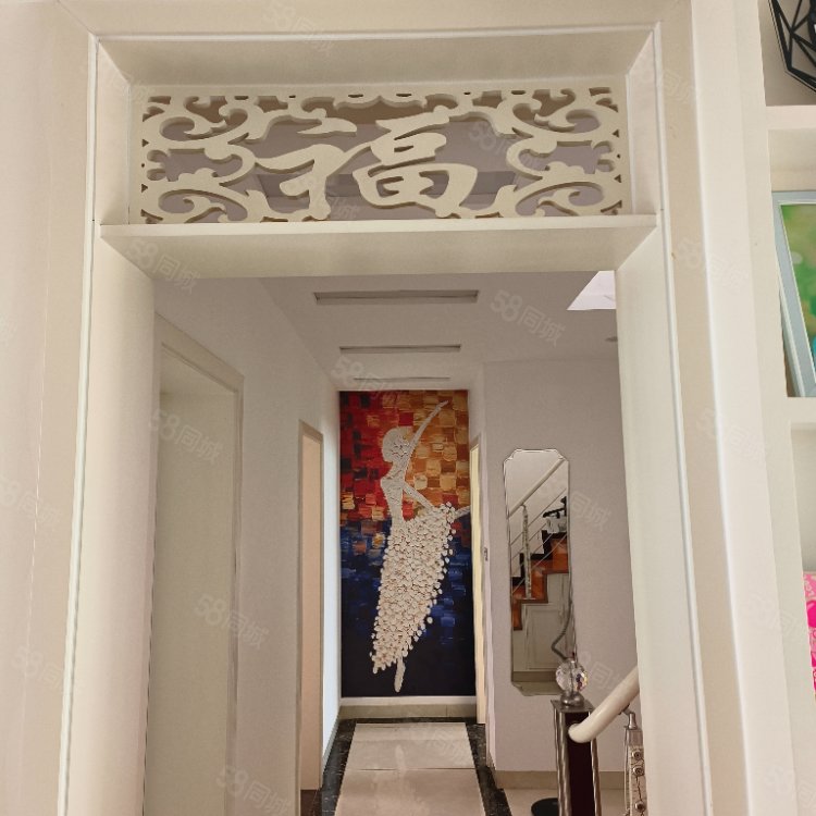 科苑小区4室2厅3卫191㎡南50万