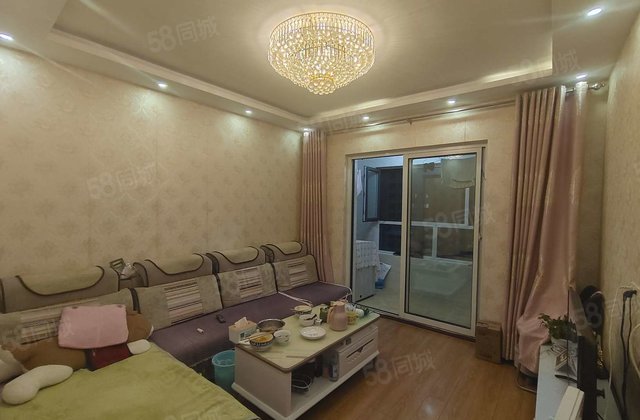 花园路  五中电梯房好楼层，小三室过税全明户型