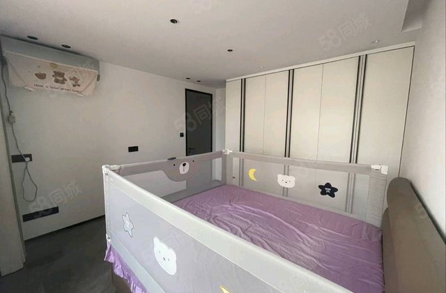 杜勒裏花园3室1厅184㎡88.5万二手房图片