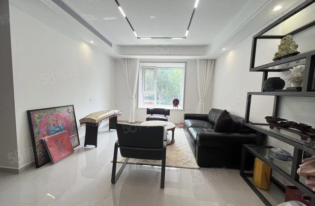 月亮湾E区 精装三室 次新小区 有车库 商圈成熟