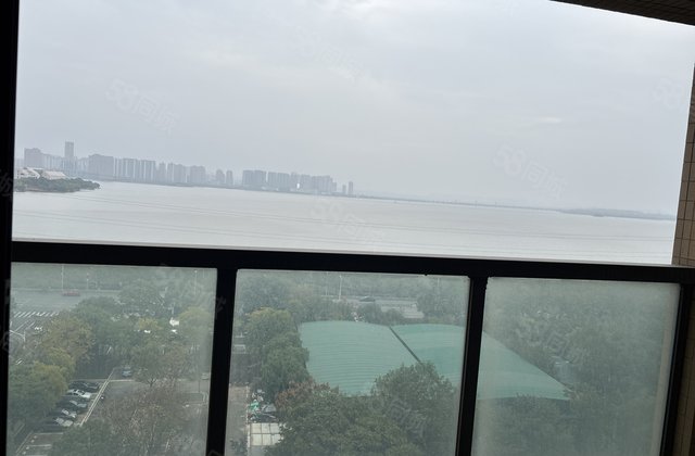 观澜盛世(南区)3室2厅130.93㎡99.8万二手房图片