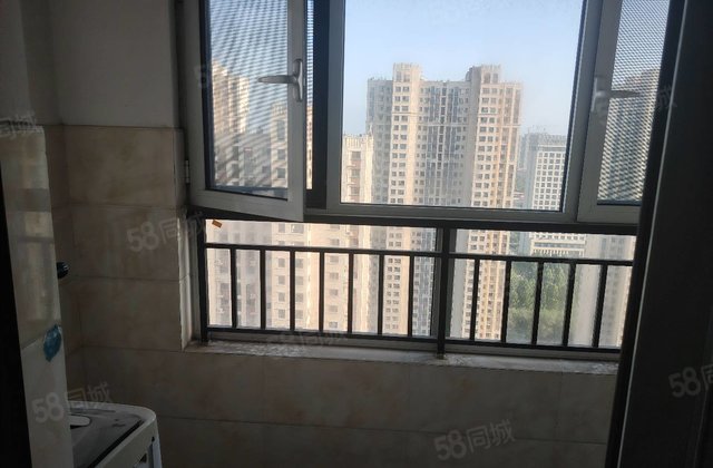 刚需 带车位 阿尔卡迪亚小三室 花园路 财干路 万达