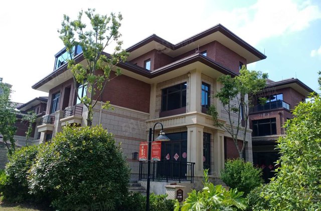 碧桂园江湾一号 4室2厅2卫 豪华装修打包卖