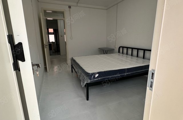 东昌国棉厂北院温馨2室精装修有储藏室