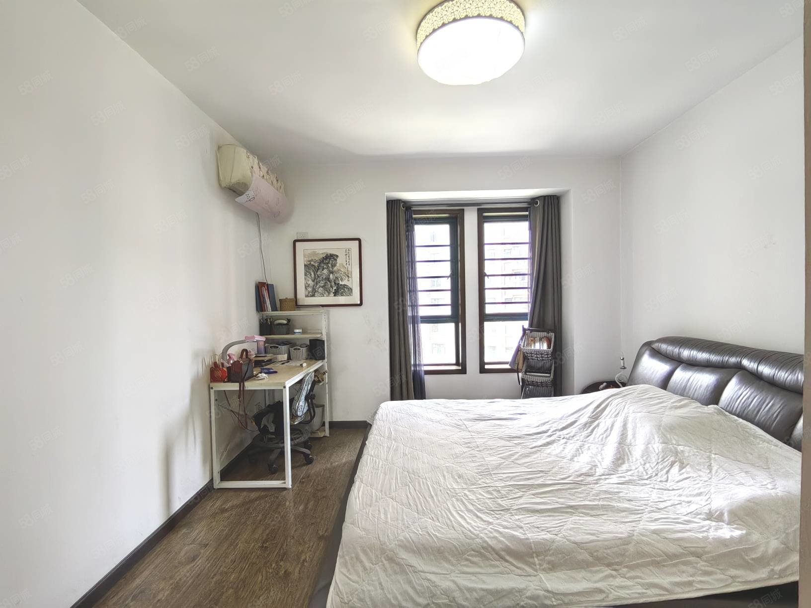 和昌国际城二期3室2厅2卫118㎡南北87万