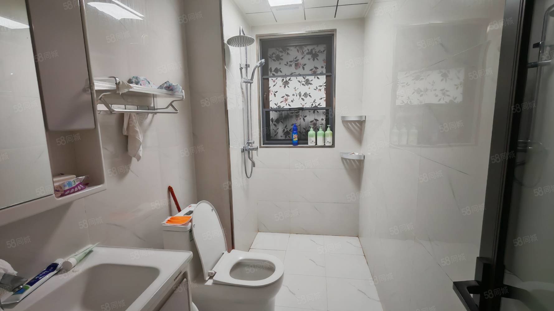 吾悦广场悦湖公馆3室2厅2卫118㎡南北78.8万