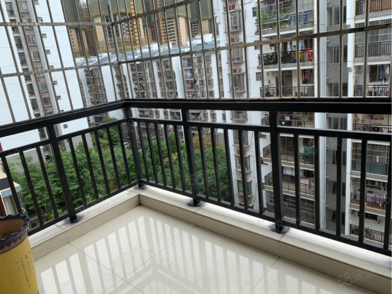 西大商圈 户型方正 送车位!振宁现代鲁班