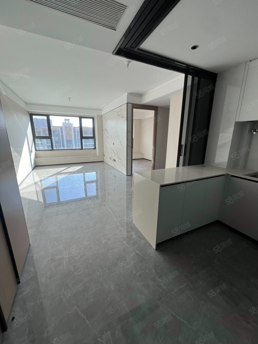 中海學(xué)府里3室2廳1衛(wèi)89㎡南北542萬