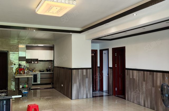 睿力国际城B区3室2厅116.7㎡39.8万二手房图片