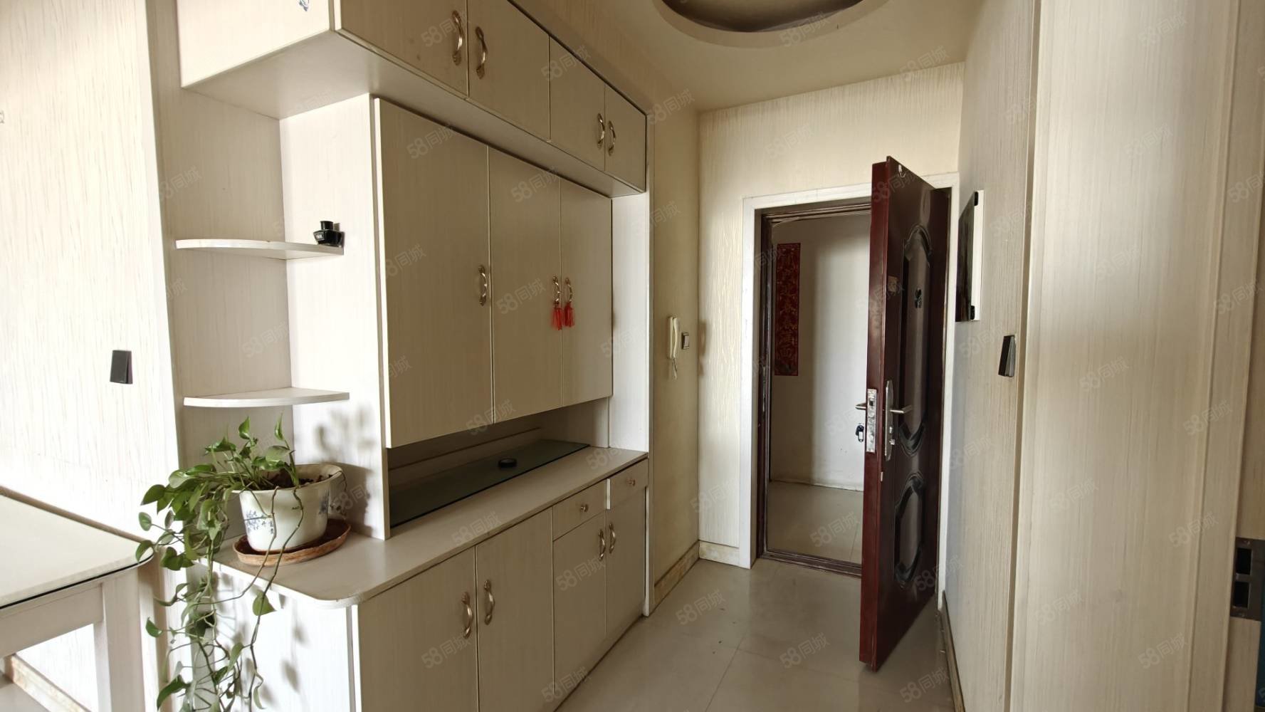 新苑名府3室2厅2卫132㎡南北49.8万