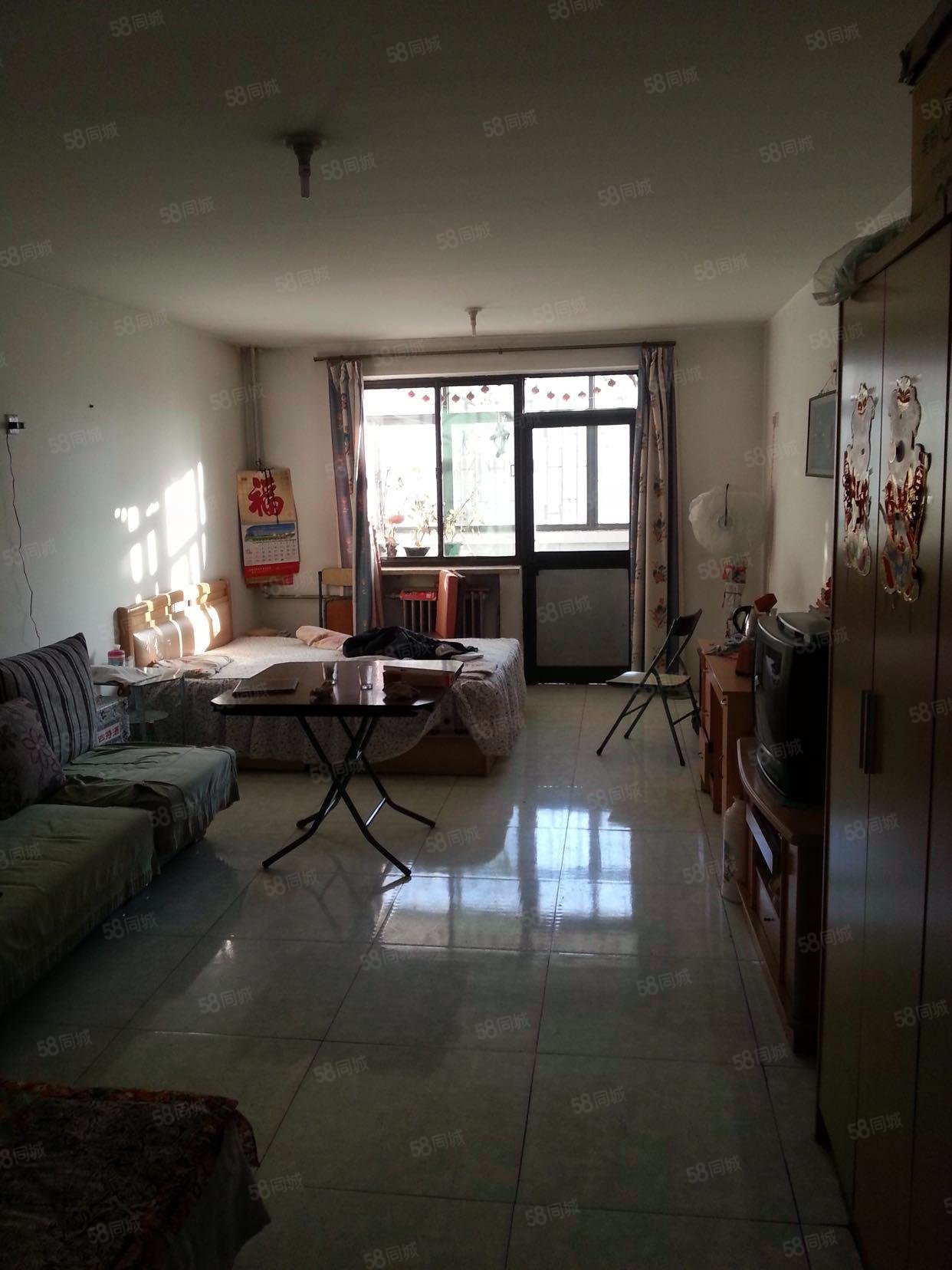 濱河路小區(qū)1室2廳1衛(wèi)75.51㎡南北135萬