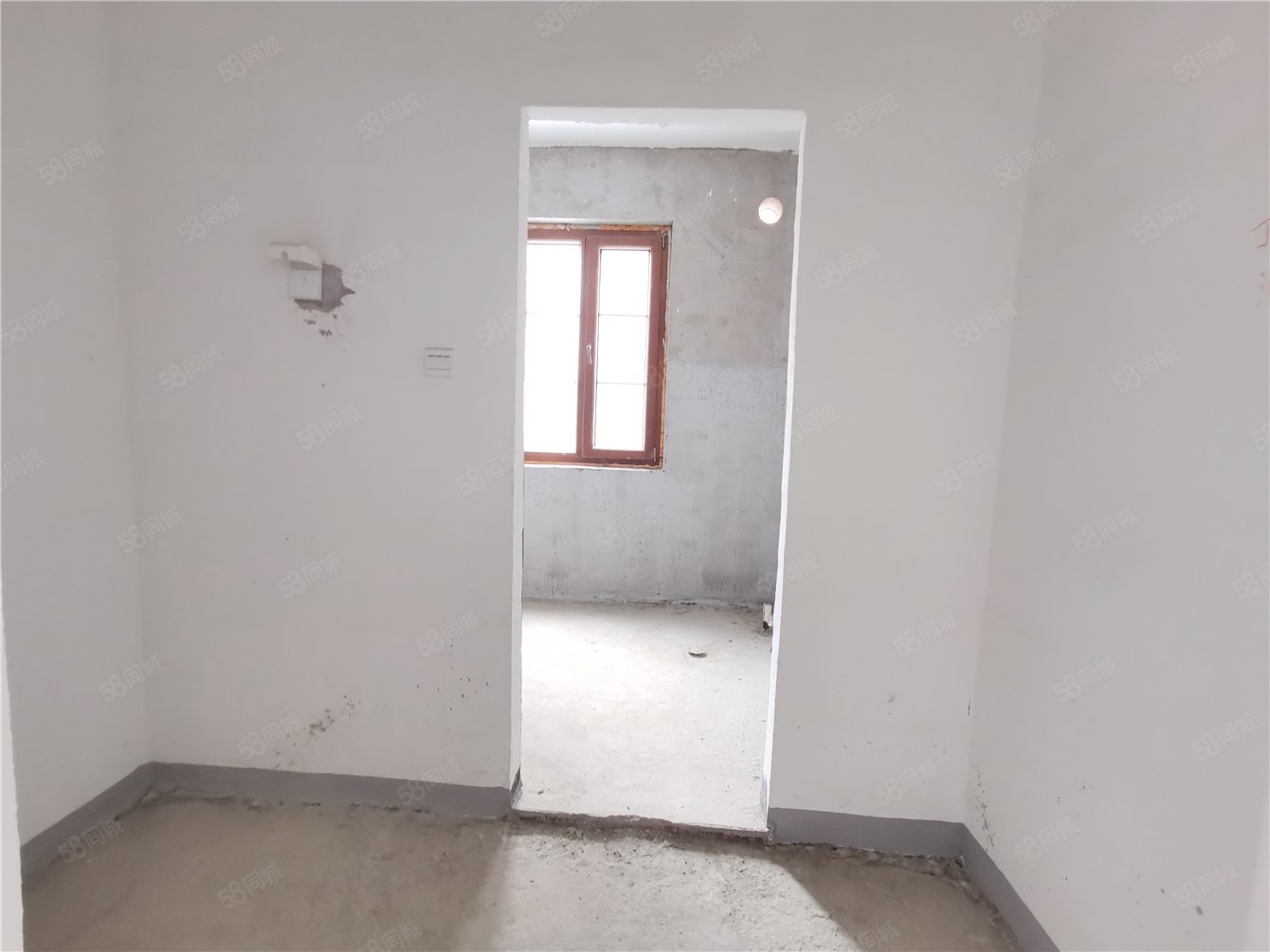 天恒半山世家7室3廳4衛(wèi)414.72㎡南北1550萬