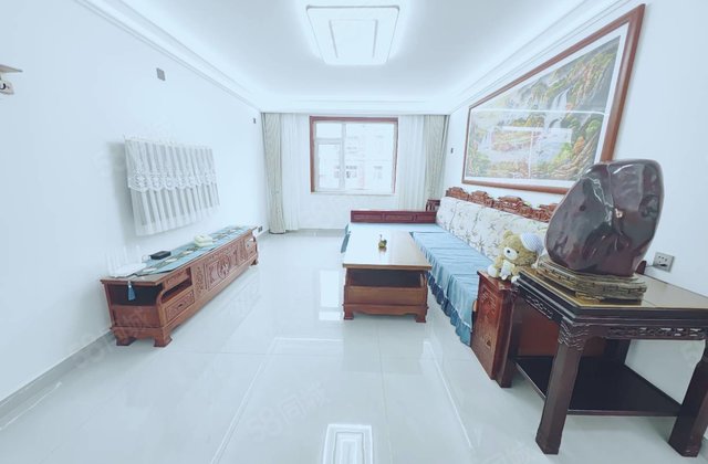 湖边房 三叶草户型，送20万装修，乐园小区，电厂，颐馨园