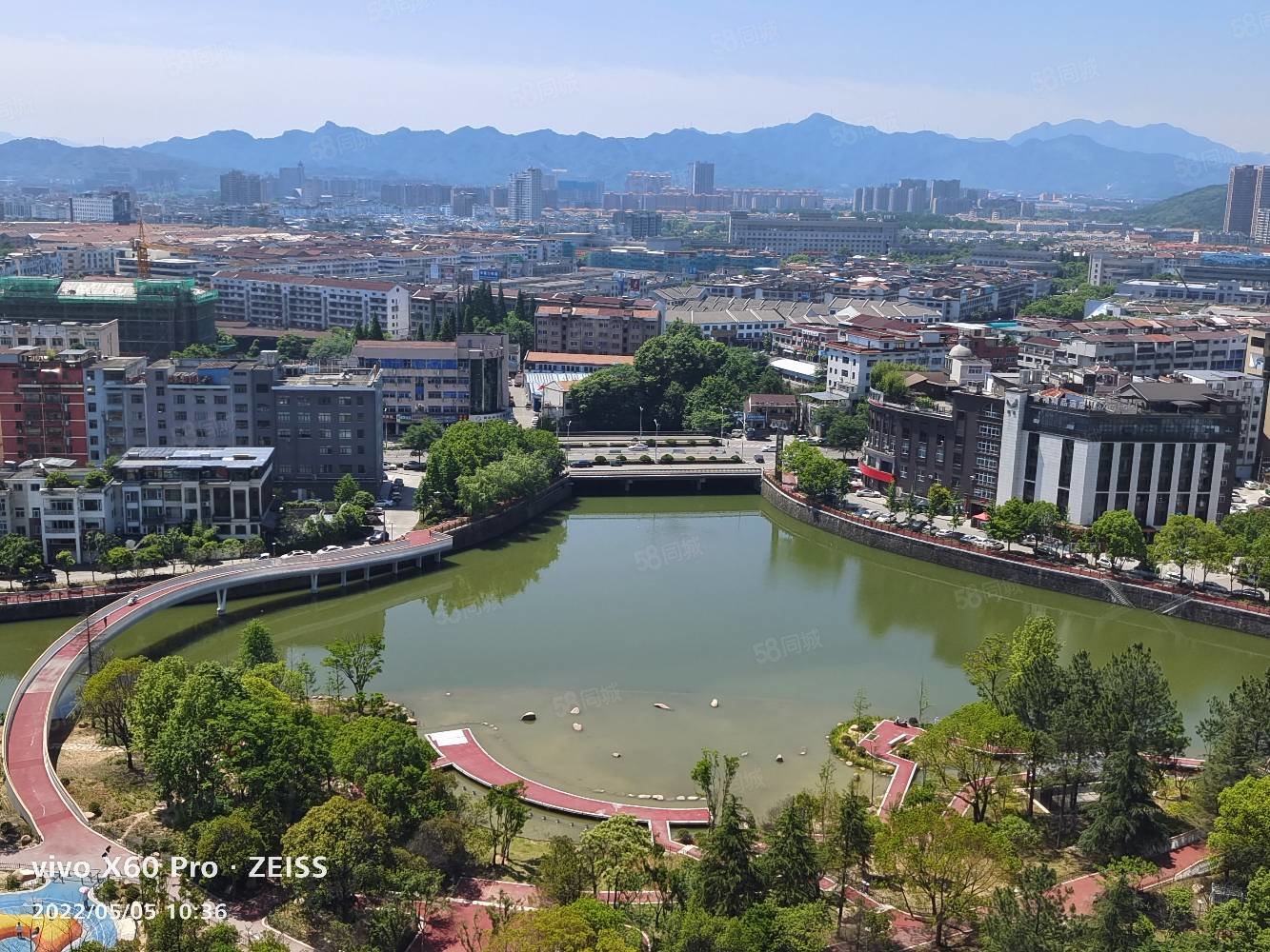 景江花园4室2厅2卫128㎡南北360万