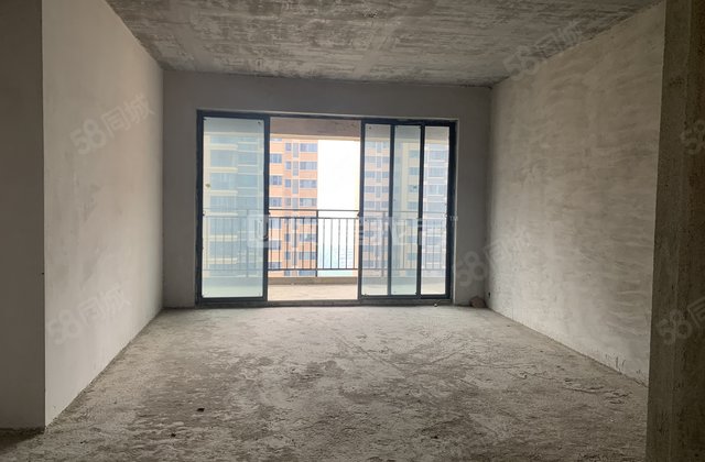 雁城国际公馆5室2厅135.53㎡51.8万二手房图片