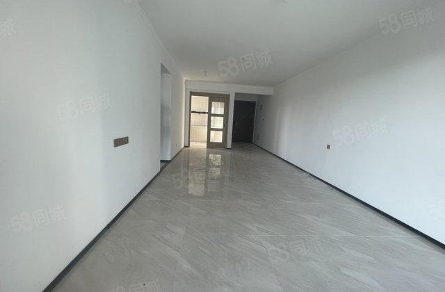 亿沣广场 云鹿九里边户有车位有储