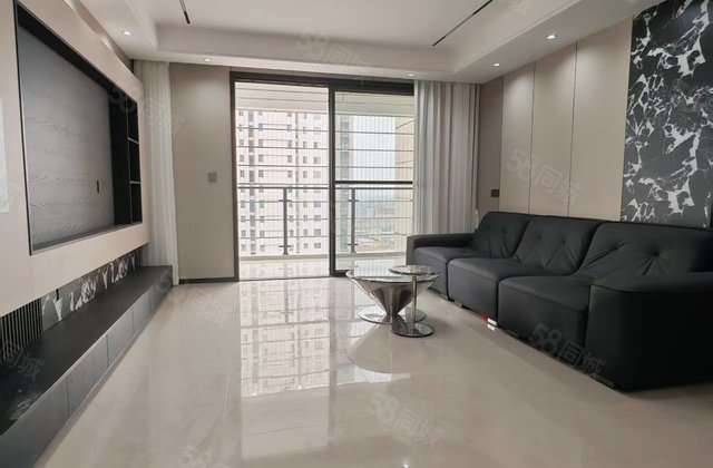 红都文锦苑4室2厅131.52㎡73.8万二手房图片