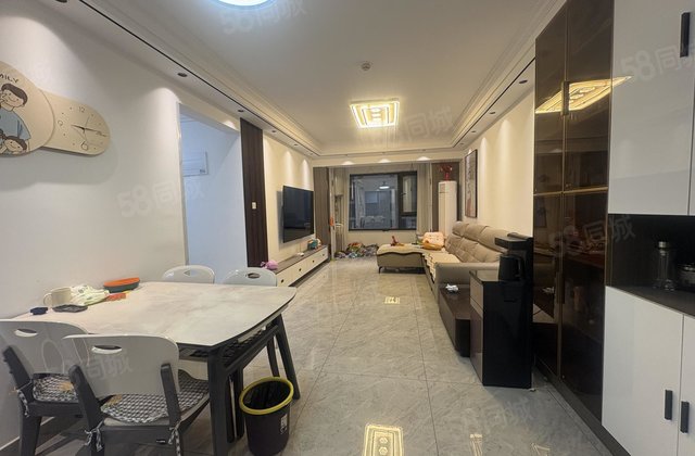 徒骇河 东苑中学 莲湖湾 精装修 三室两厅 带车位