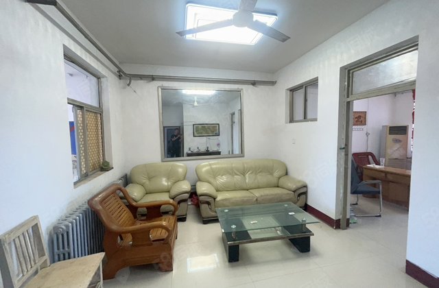 上新区 东昌 小三居 挨银座 铁塔靠亚大小区 市委家属院送储