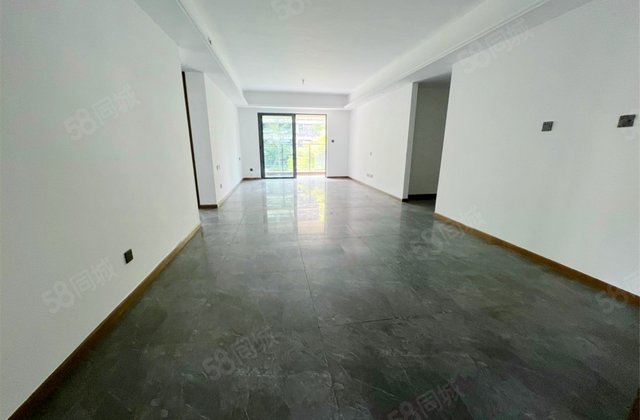 卓越樾山府4室2厅143㎡192万二手房图片