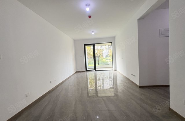 区政府附近城市芳华一期 带车位储藏室 划奥森  实验 和庐