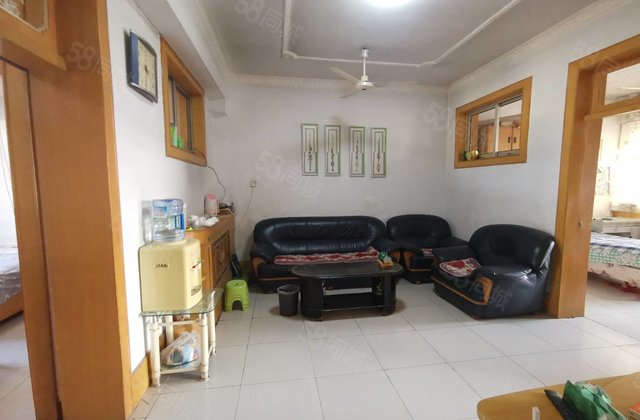 文轩 外国语 二实验对过 区委家属院 停车方便 免大税有钥匙