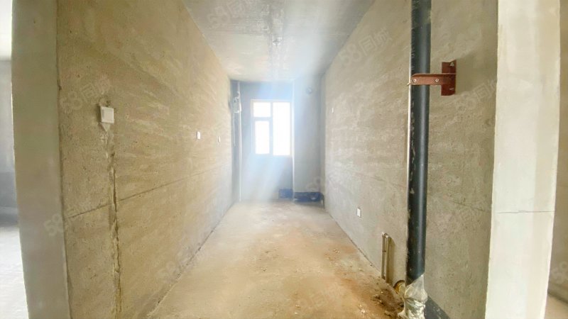 铁建雅苑3室2厅2卫90㎡南96万