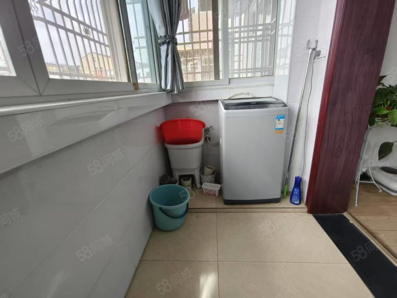 儒学南院2室2厅1卫88㎡南北38万