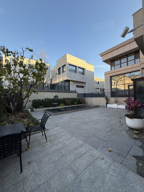 澳景園5室3廳5衛(wèi)486㎡南北2800萬