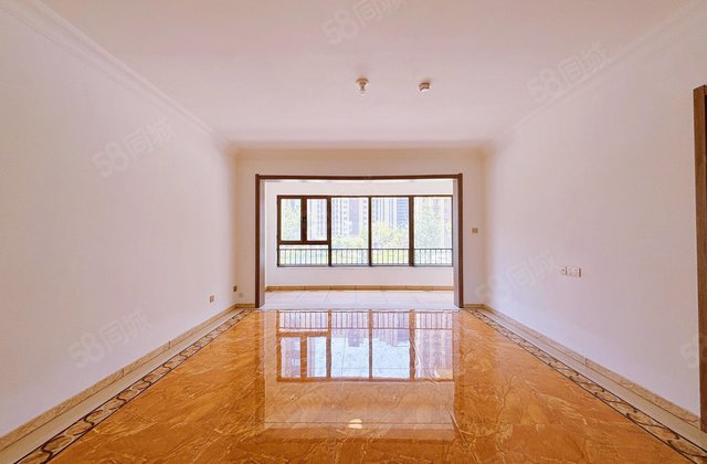 碧桂园国岳府小高层 送车位 四叶草户型 随时可以看房