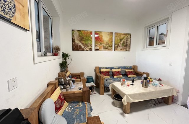 市医院 兴华路 老东昌 孝心一楼精装三室，停车方便