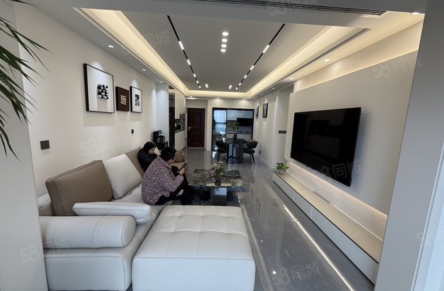 寰宇江山3室2厅105㎡58.8万二手房图片